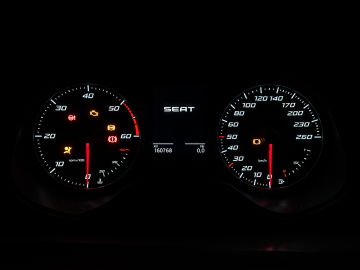 Leon III (5F) Lighting failure instrument cluster